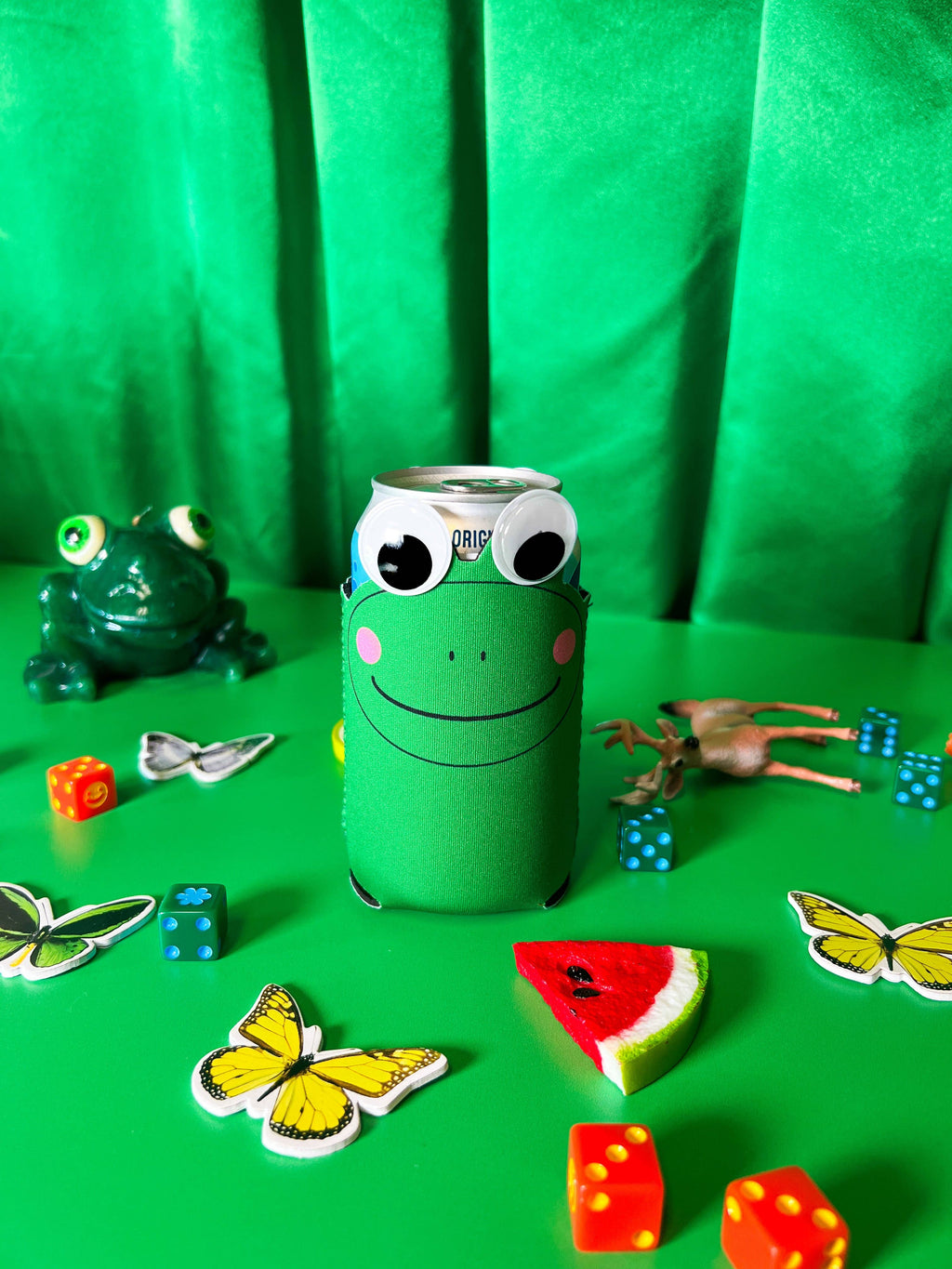 Googlie Eyed Frog Koozie